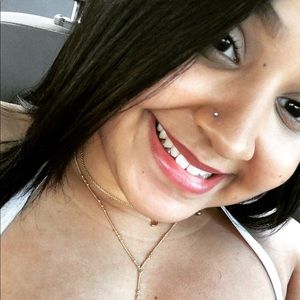 Meet your Posher, Glory